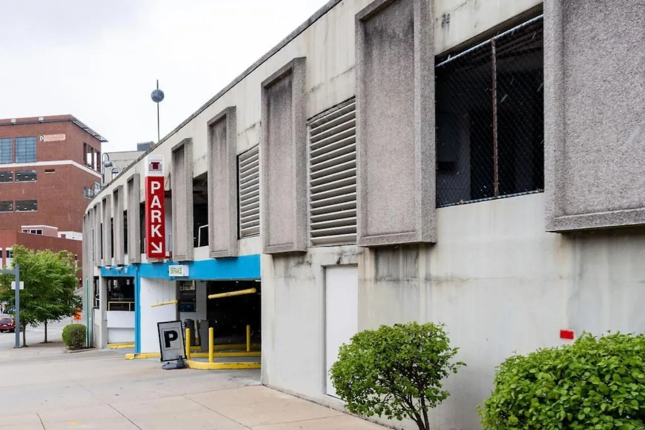 Hostwise Stays - The Washington At Chatham - Free Garage Parking Across From Ppg Arena Pittsburgh 0*,  Stati Uniti