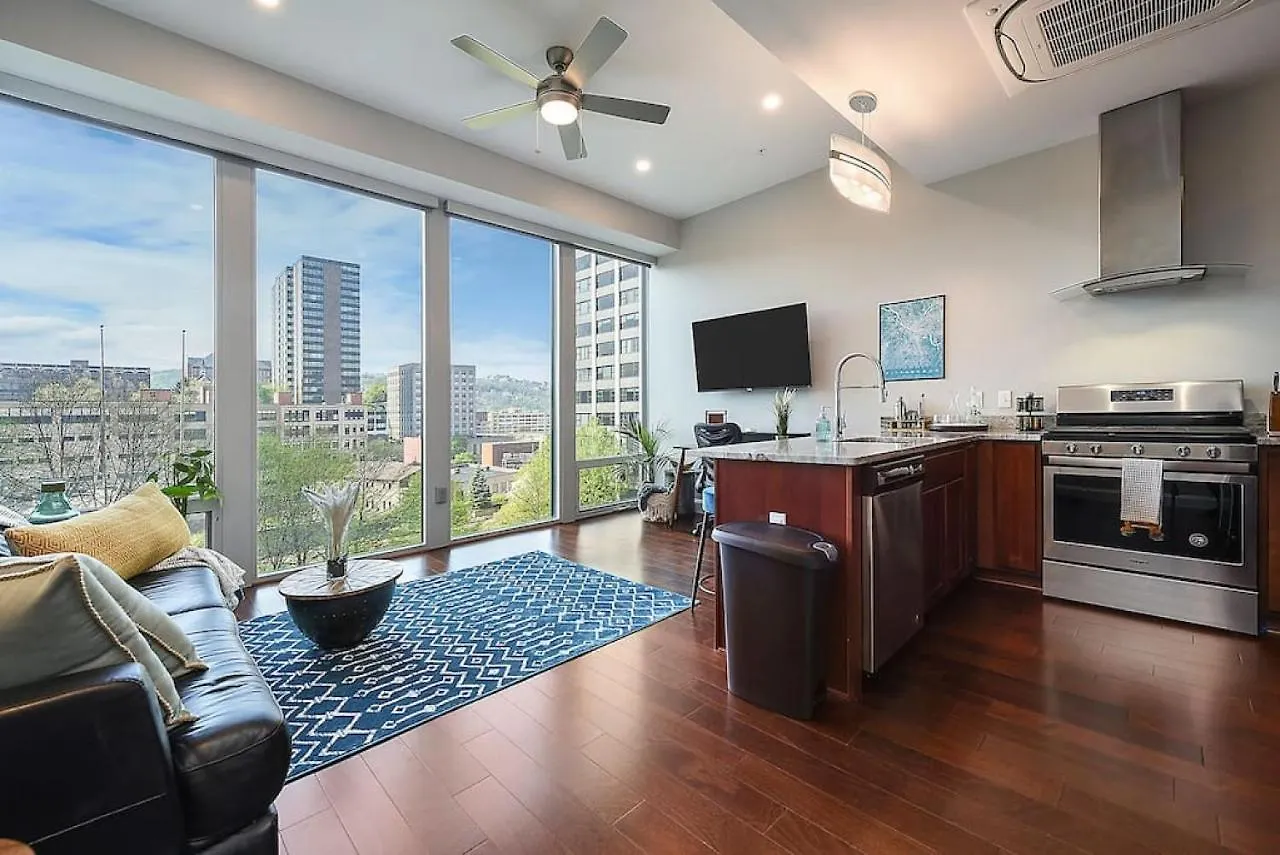 Hostwise Stays - The Washington At Chatham - Free Garage Parking Across From Ppg Arena Pittsburgh